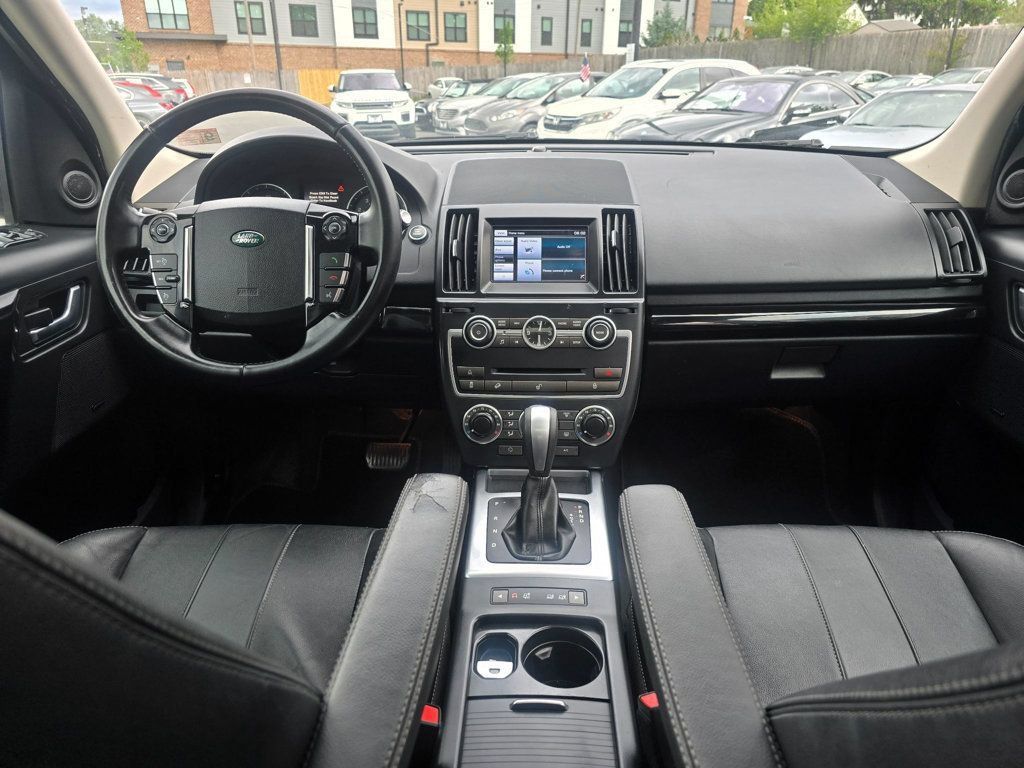Used 2014 Land Rover LR2 HSE AWD/4WD image 18