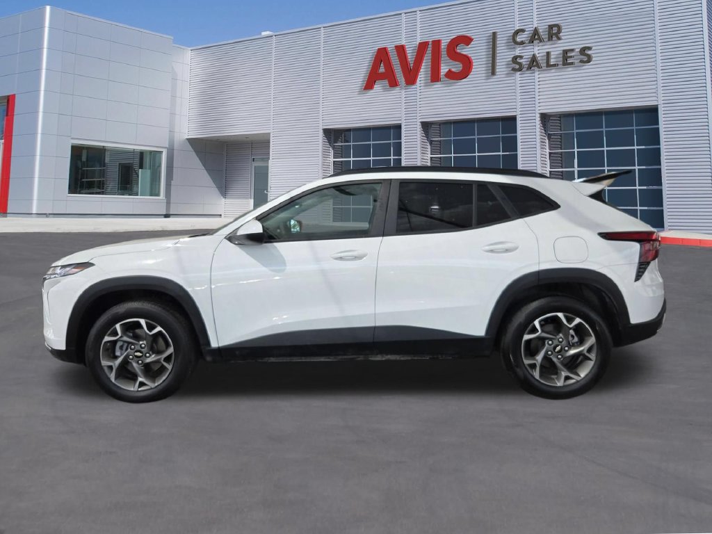 Used 2026 Chevrolet Trax LT FWD image 10