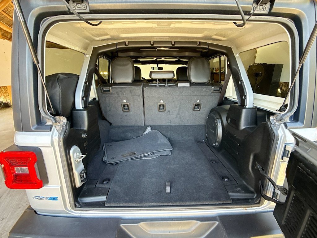 Certified 2023 Jeep Wrangler Unlimited Sahara AWD/4WD image 30