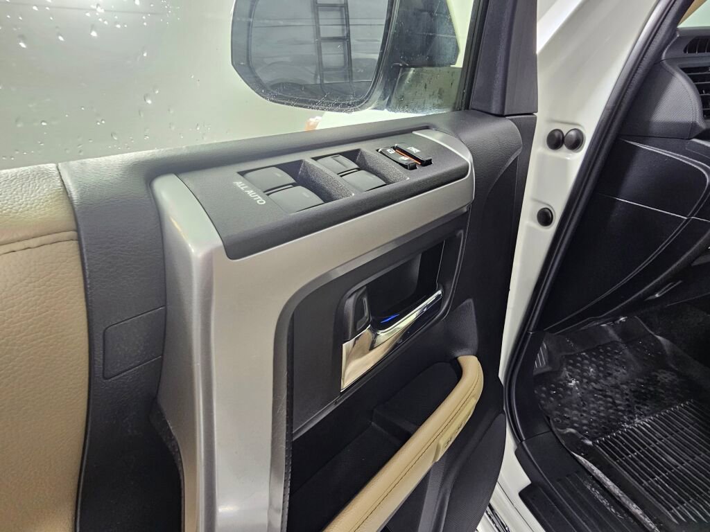 Used 2023 Toyota 4Runner Limited image 19