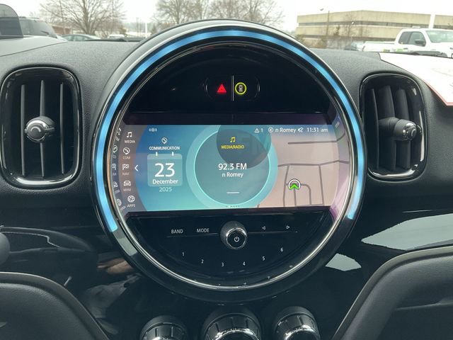 Used 2022 MINI Cooper Countryman S w/ Signature Upholstery Package image 12