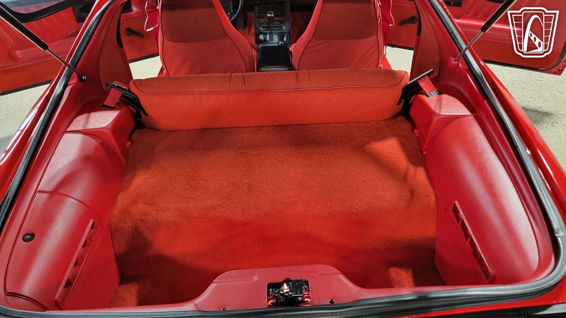 Used 1991 Chevrolet Camaro Z28 RWD image 17