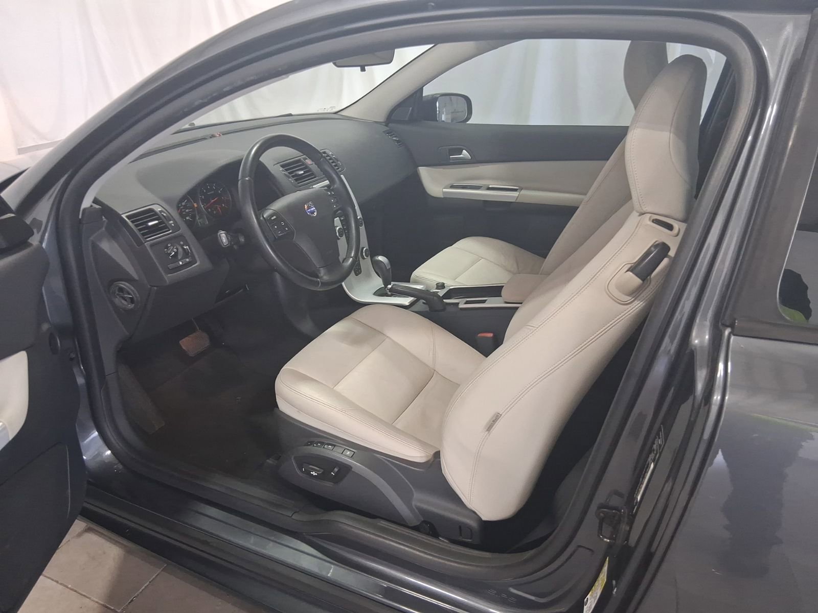 Used 2013 Volvo C30 T5 image 18