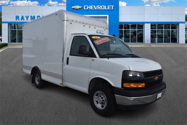 New 2025 Chevrolet Express 3500 w/ Power Convenience Package