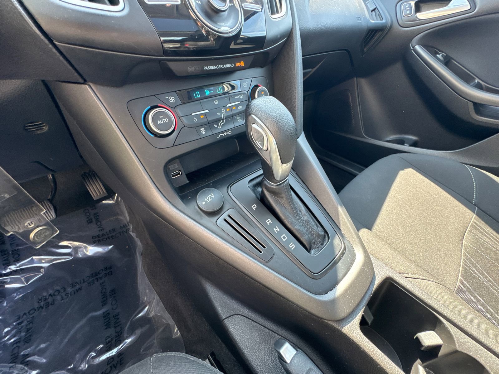 Used 2018 Ford Focus SEL FWD image 29