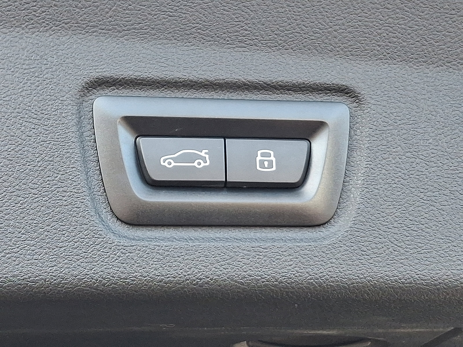 Used 2024 BMW i4 eDrive35 w/ Premium Package image 31