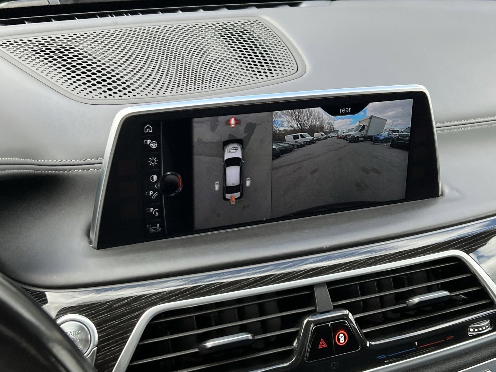 Used 2017 BMW 740i xDrive image 17