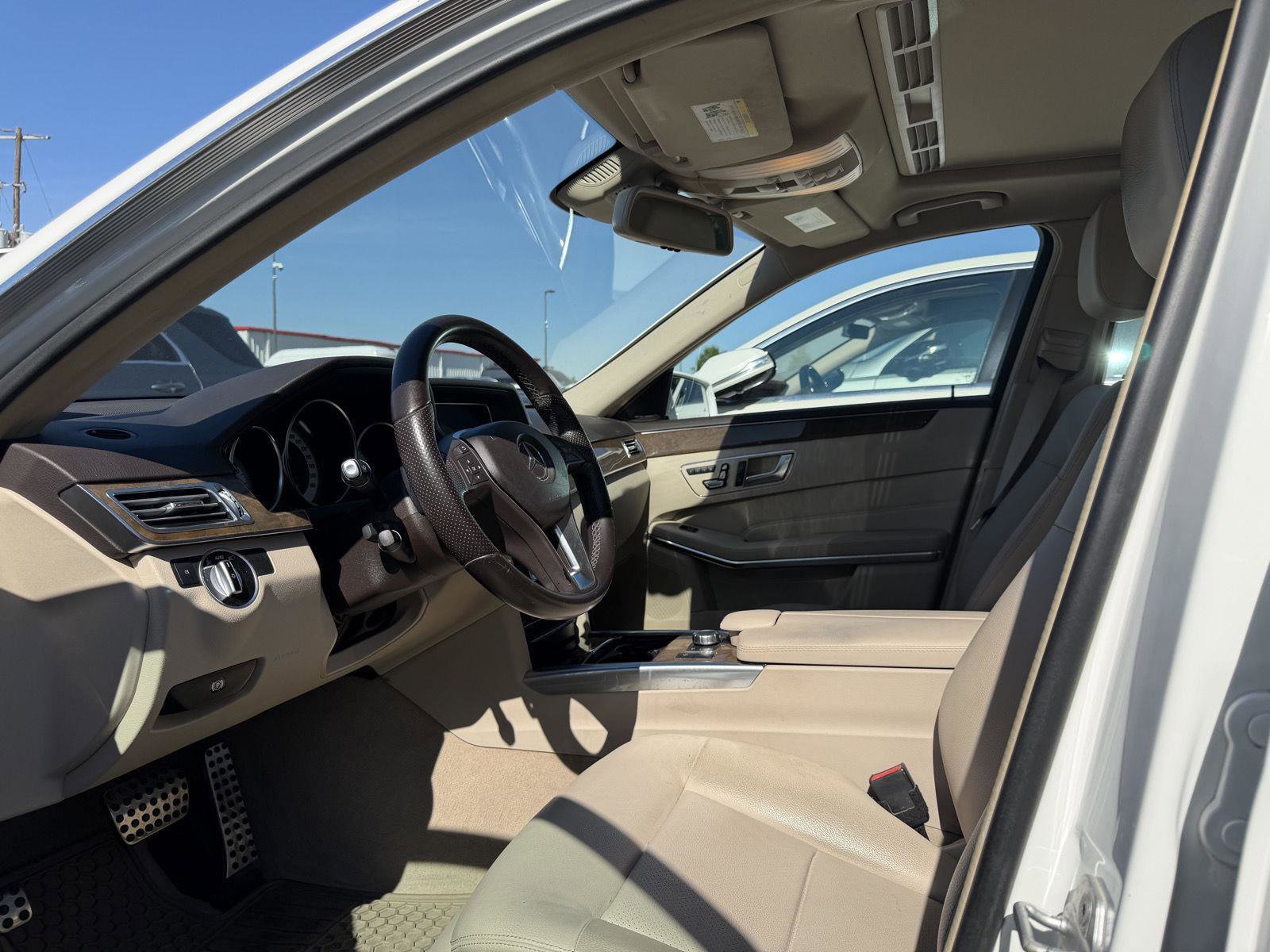 Used 2016 Mercedes-Benz E 350 Sedan image 3