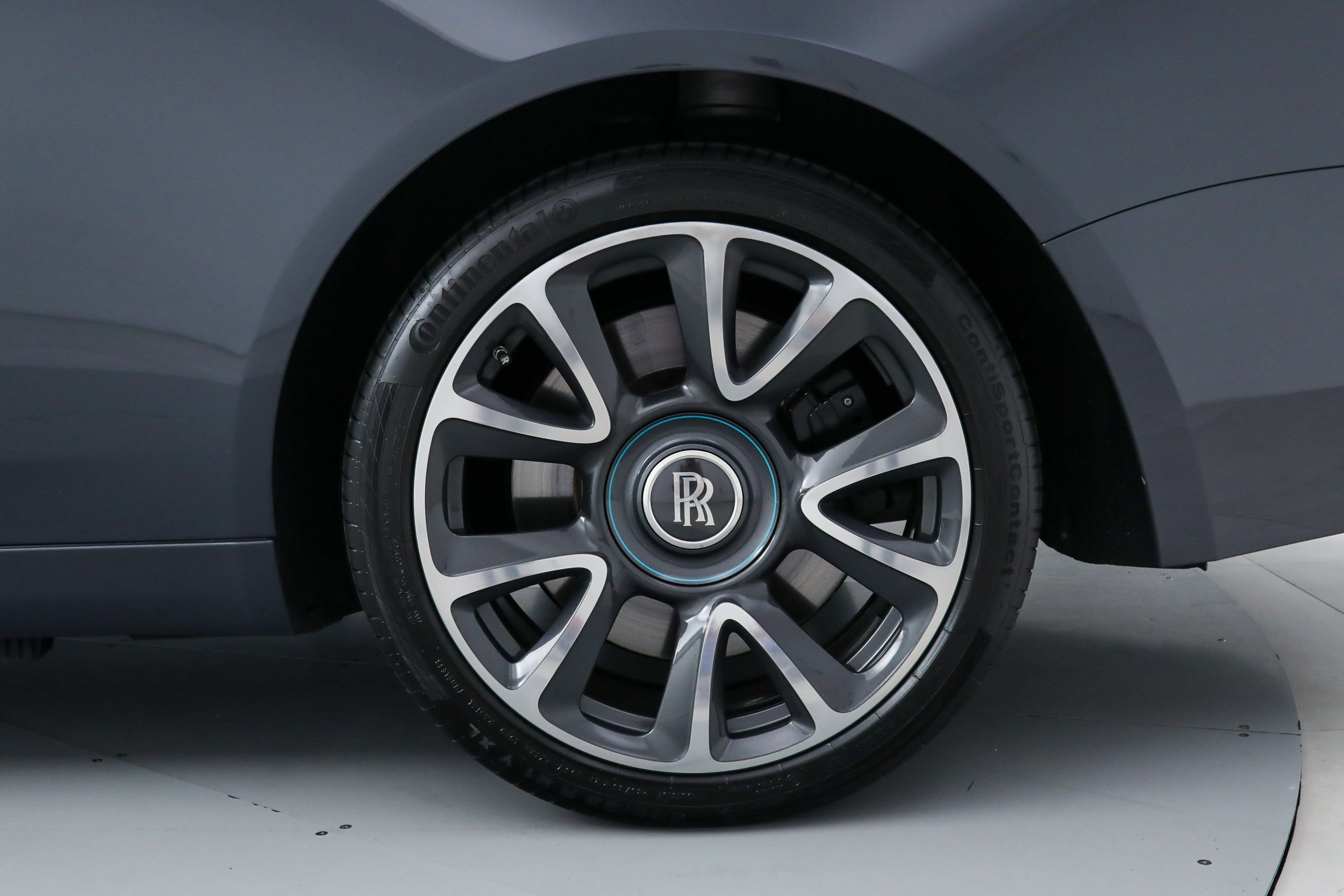 Used 2021 Rolls-Royce Wraith RWD image 40
