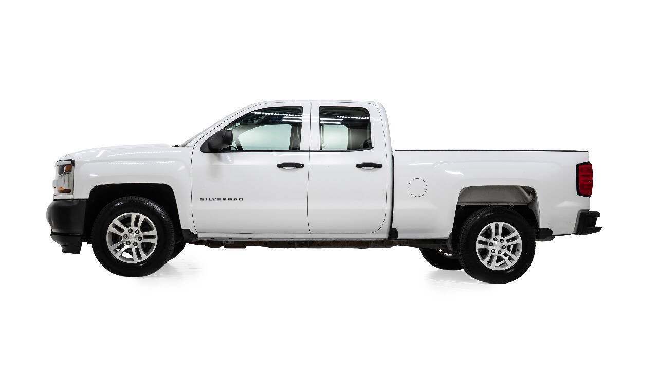 Used 2018 Chevrolet Silverado 1500 W/T RWD image 6