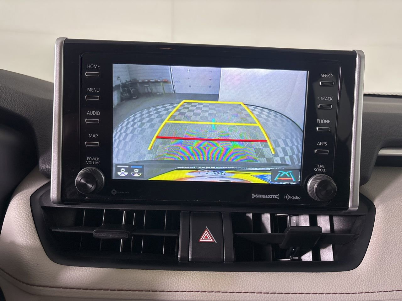 Used 2021 Toyota RAV4 XLE w/ Convenience Package image 19