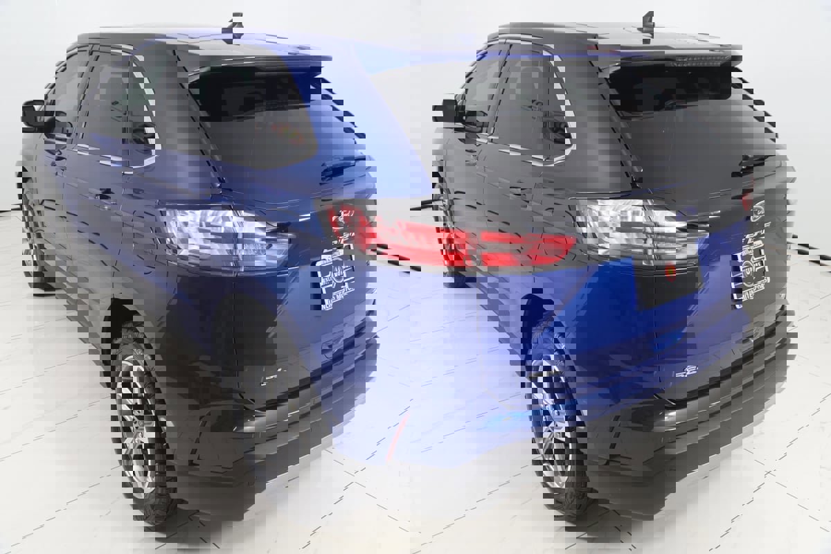 Used 2024 Ford Edge SEL w/ Convenience Package image 22