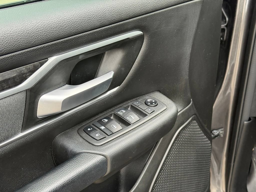 Used 2021 RAM 1500 Big Horn RWD image 13