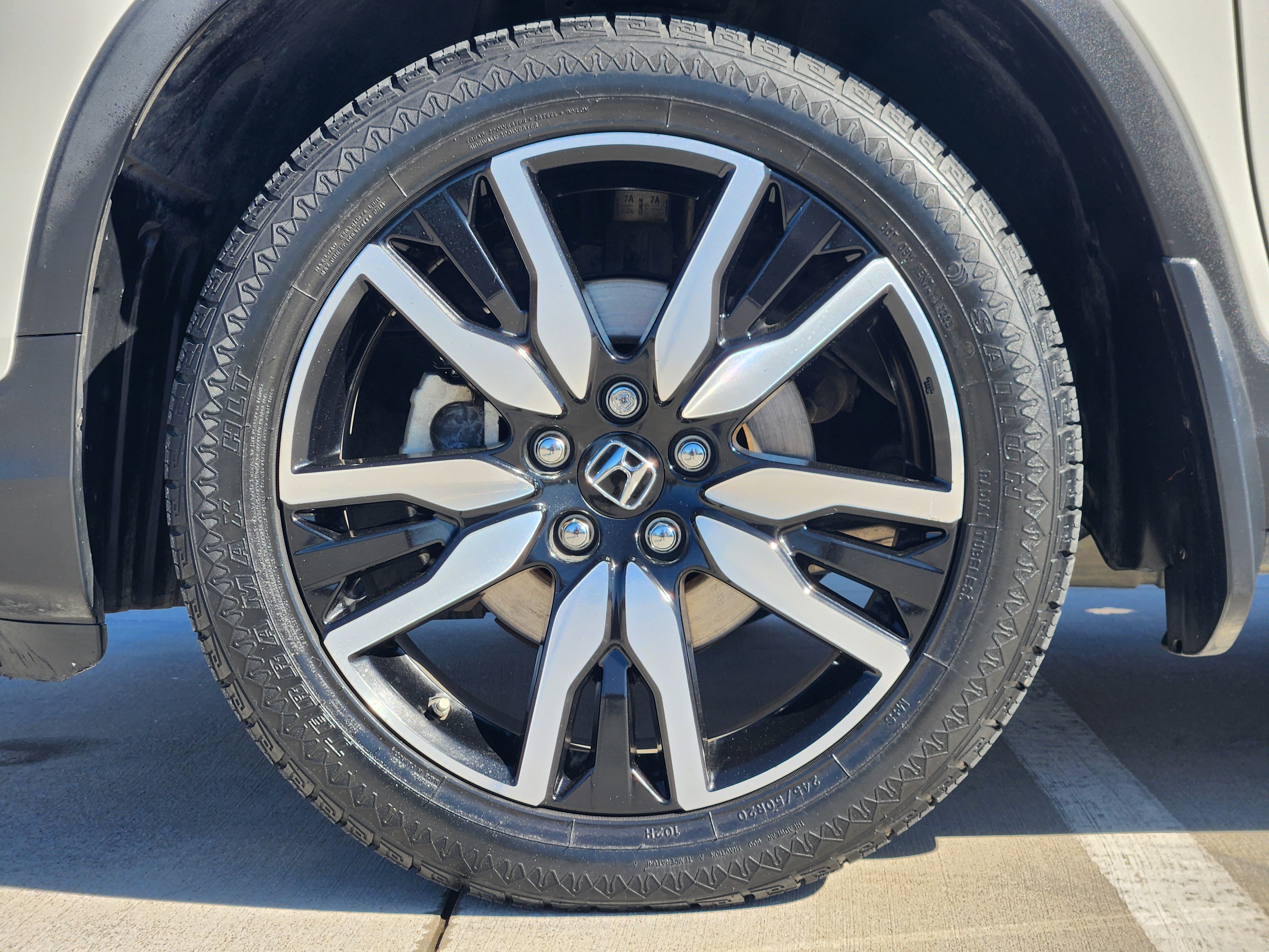 Used 2019 Honda Pilot Elite image 11