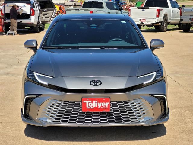 Used 2025 Toyota Camry XSE FWD image 3