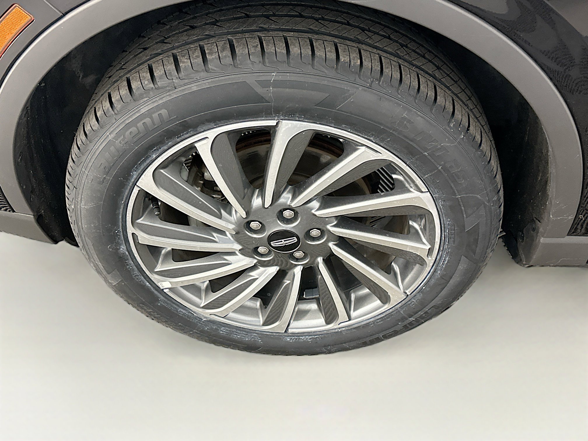 Used 2024 Lincoln Corsair Reserve w/ Equipment Group 201A image 11