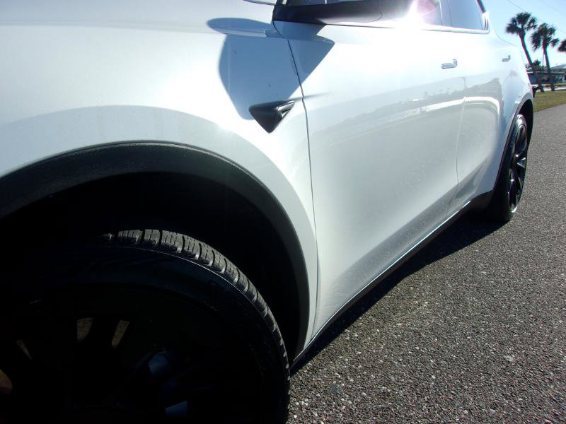 Used 2021 Tesla Model Y Long Range image 14