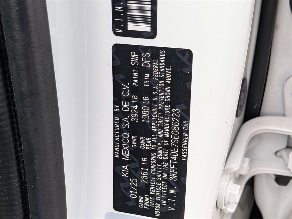 Used 2025 Kia K4 LXS image 34