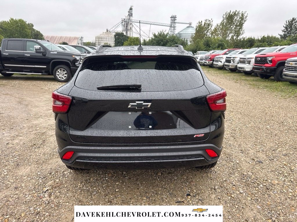 Used 2024 Chevrolet Trax RS w/ Sunroof Package FWD image 4