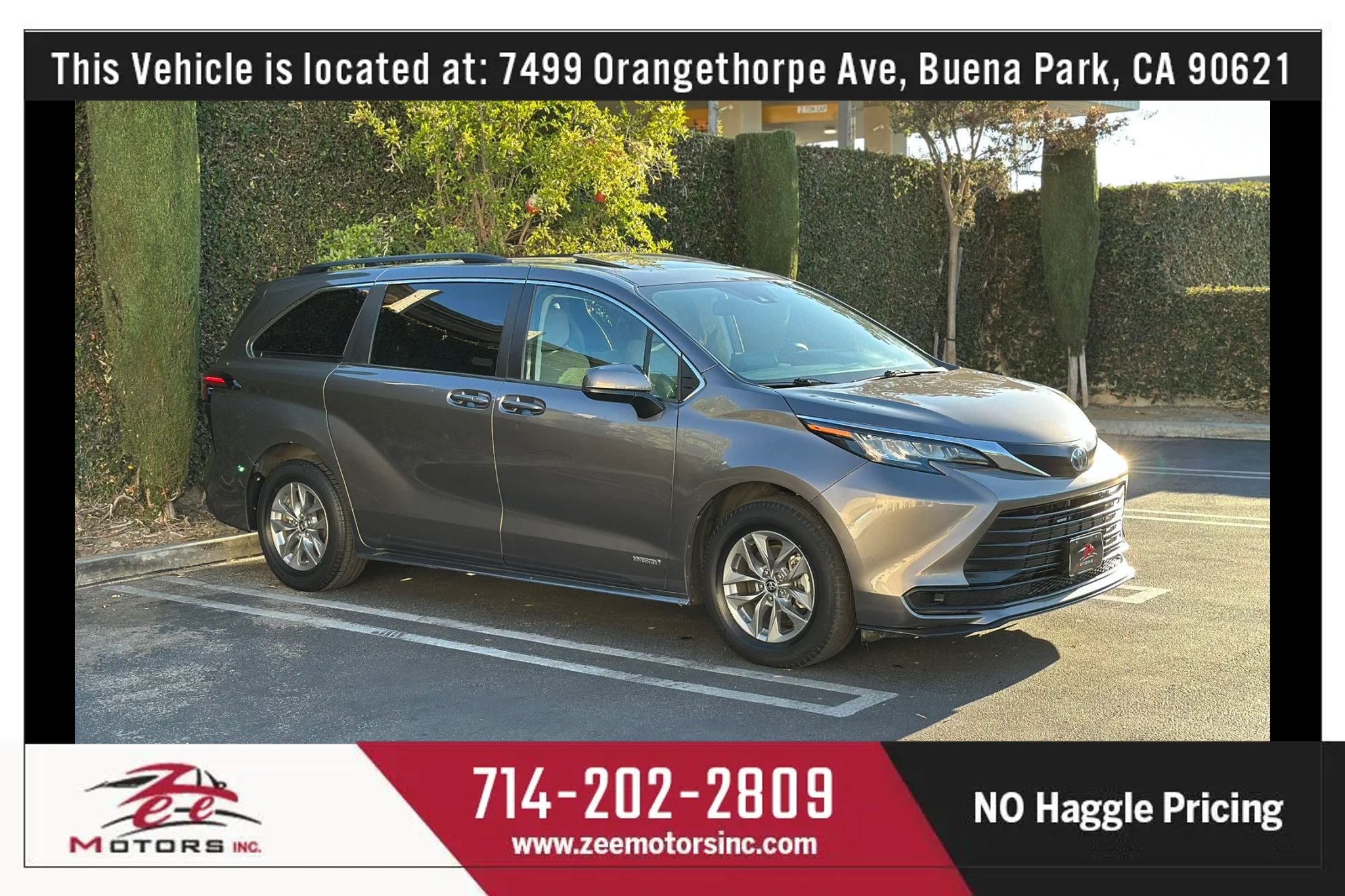 Used 2021 Toyota Sienna LE w/ LE Plus Package FWD image 4
