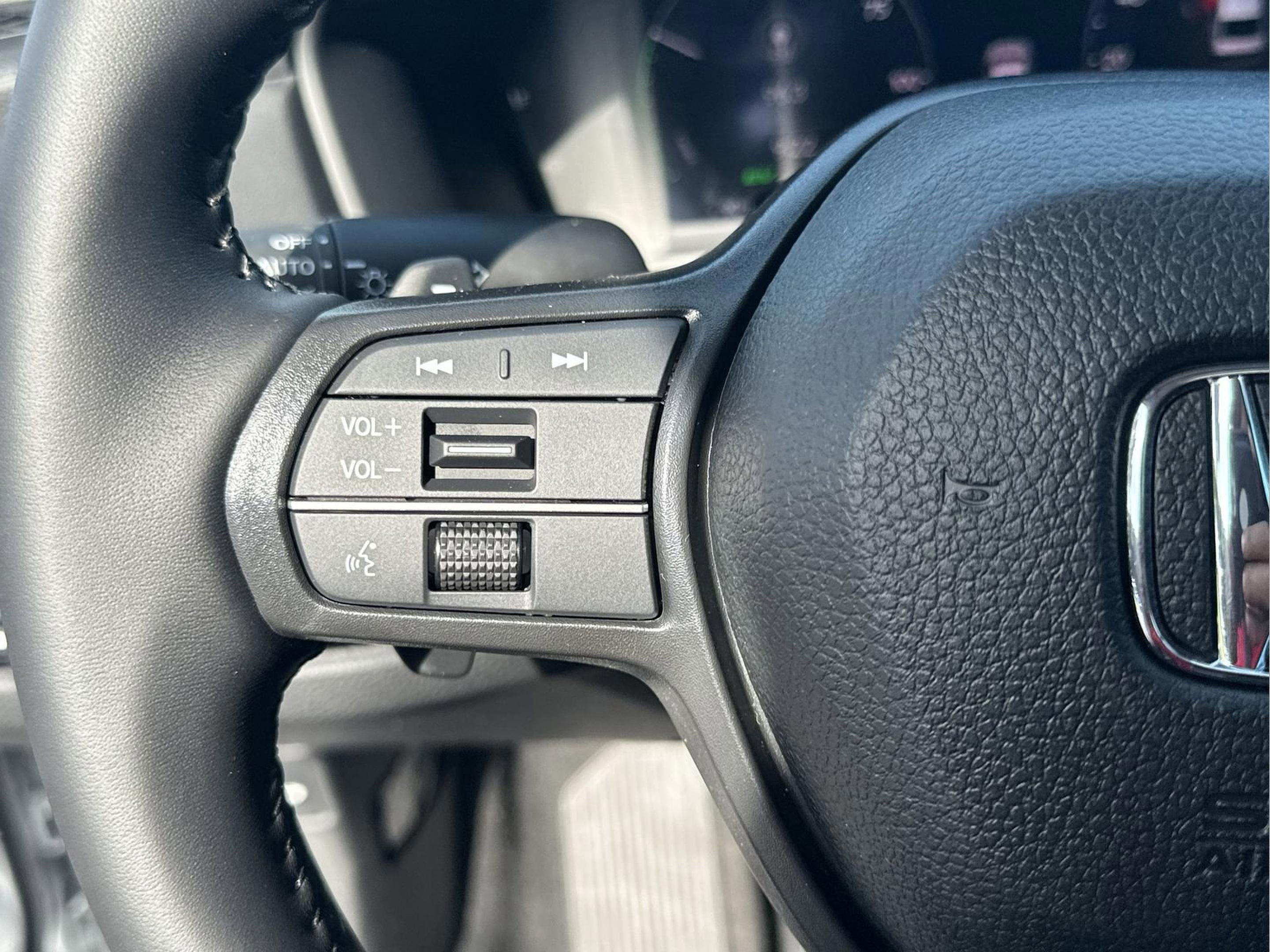 New 2025 Honda Accord EX-L image 14