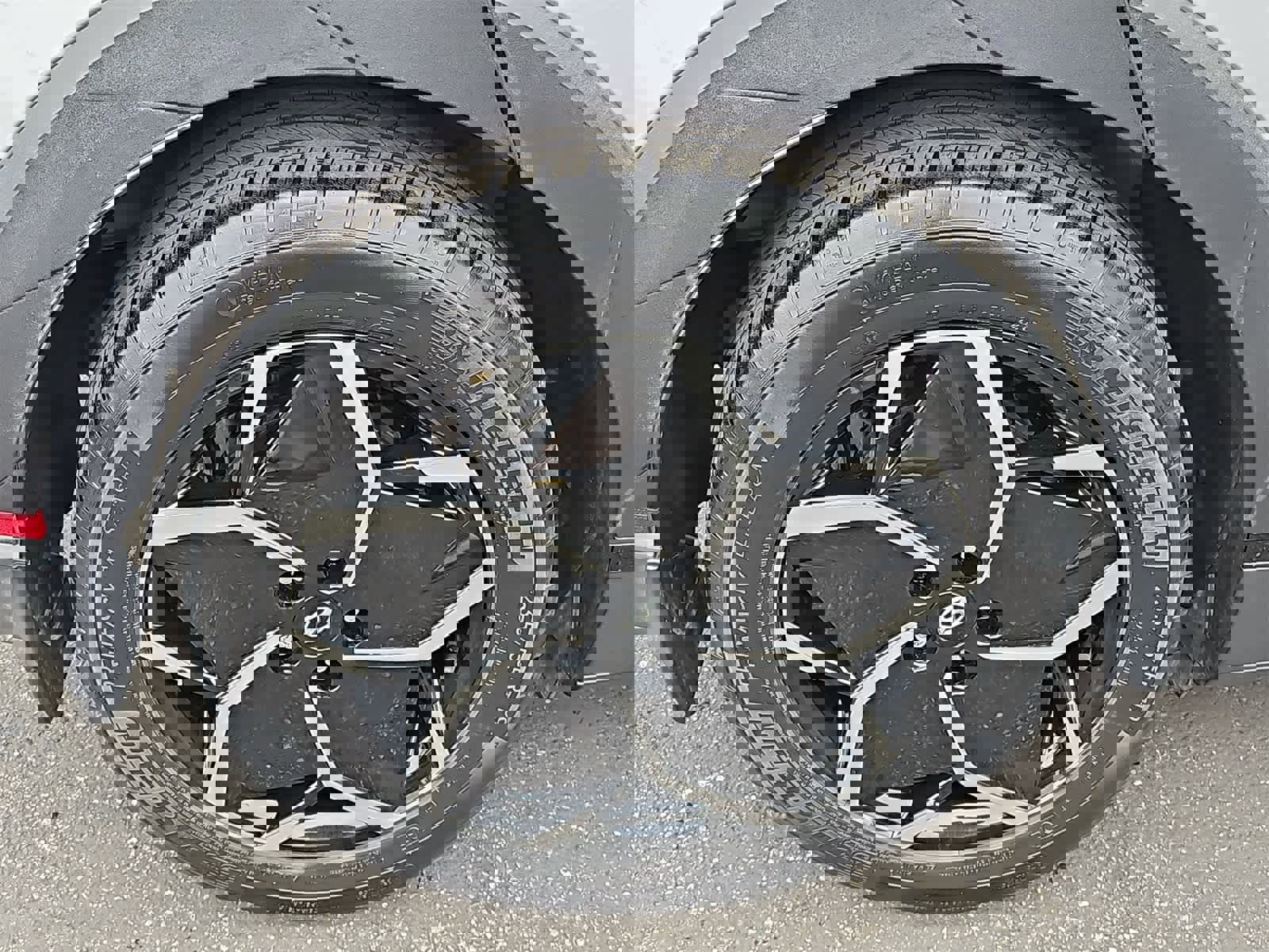 Certified 2022 Hyundai Ioniq 5 SEL image 12