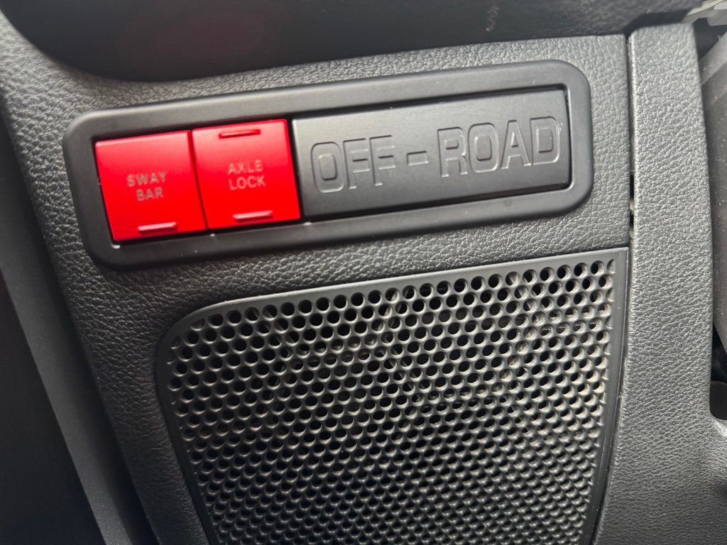 Used 2015 Jeep Wrangler Unlimited Rubicon AWD/4WD image 27