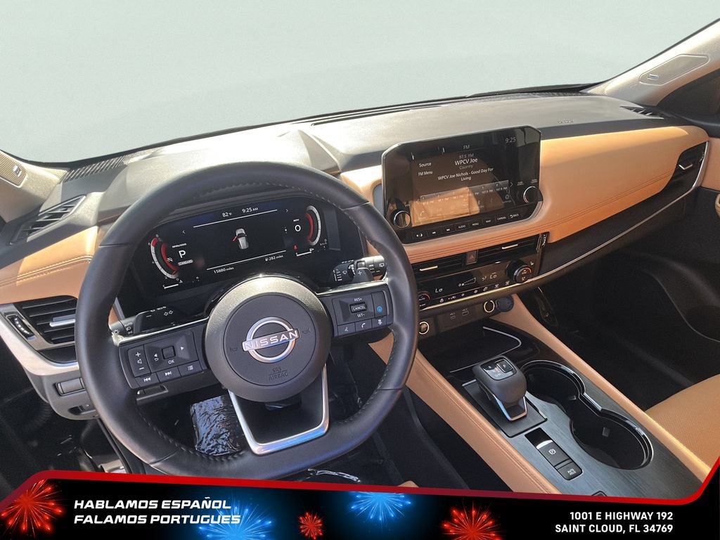 Used 2023 Nissan Rogue Platinum FWD image 17