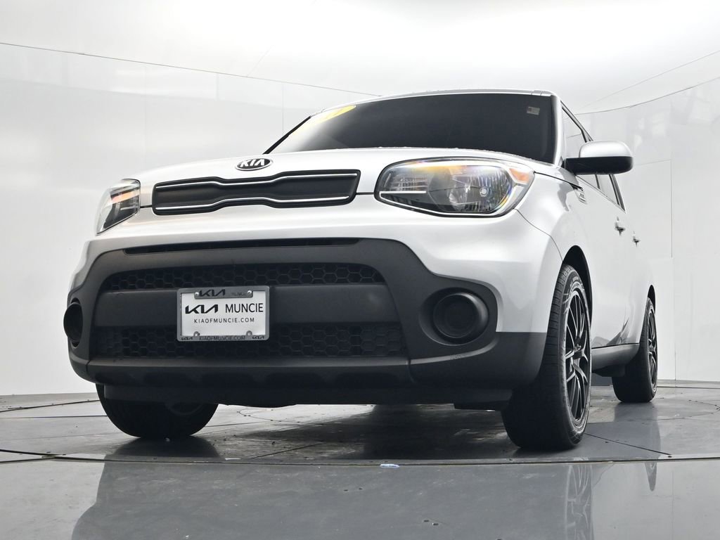Used 2017 Kia Soul image 31