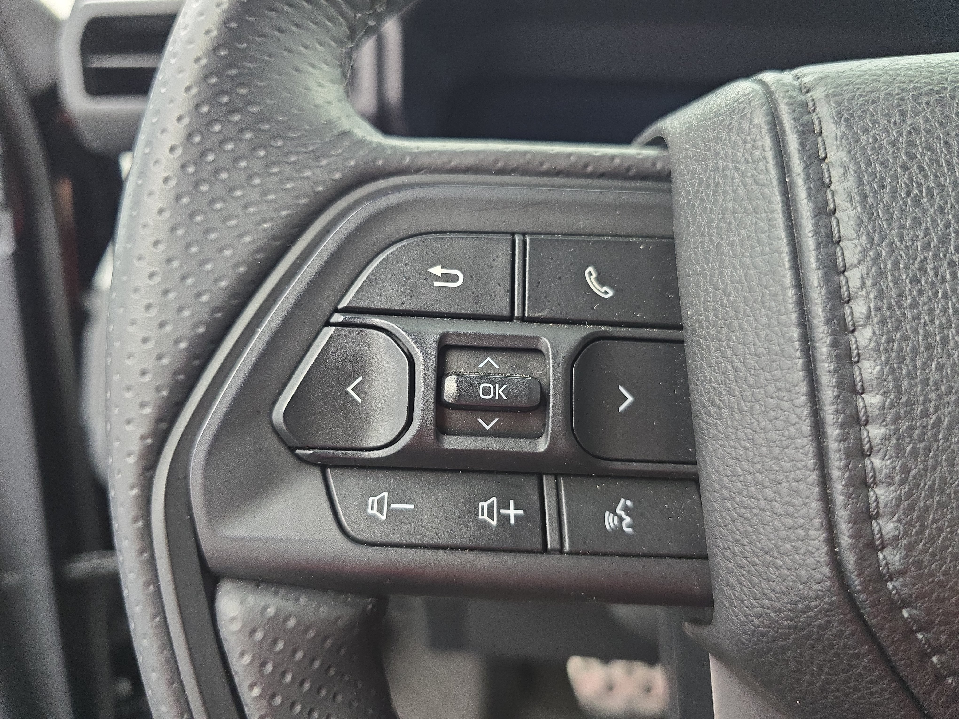 Used 2025 Toyota 4Runner TRD Pro AWD/4WD image 17