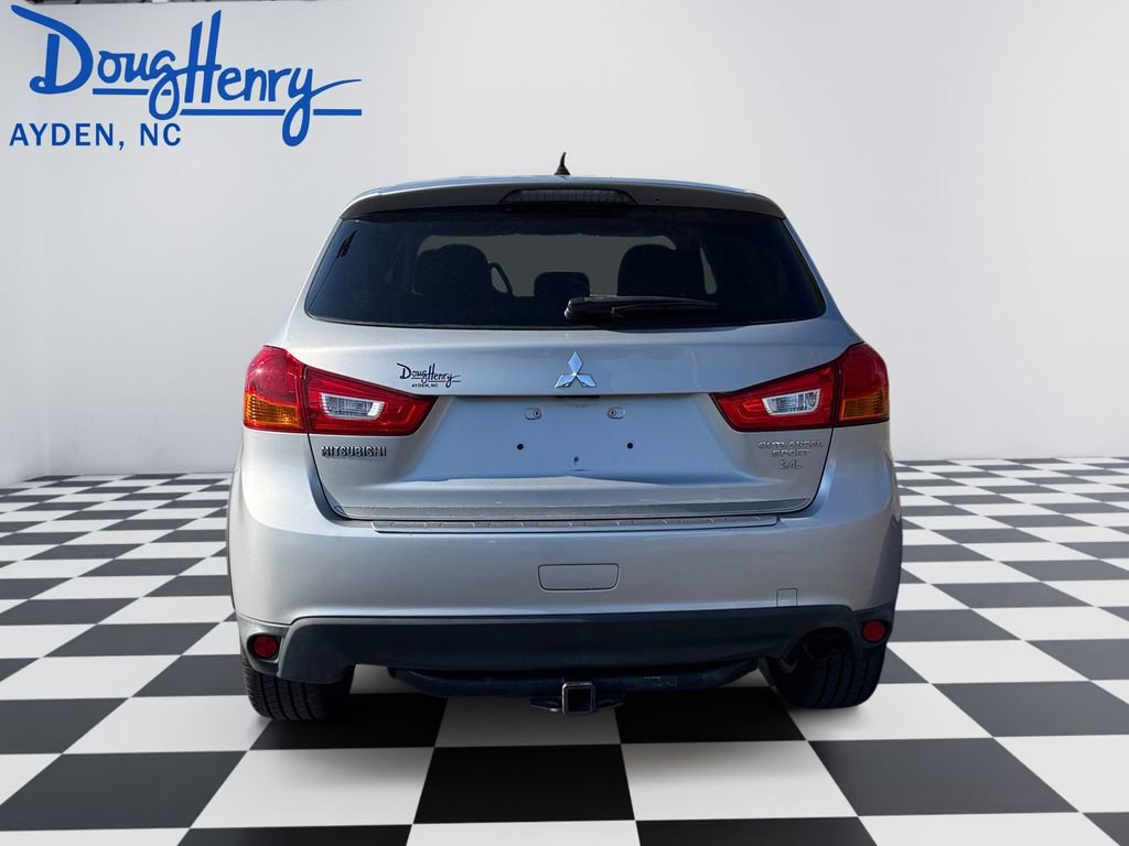 Used 2015 Mitsubishi Outlander Sport ES image 4