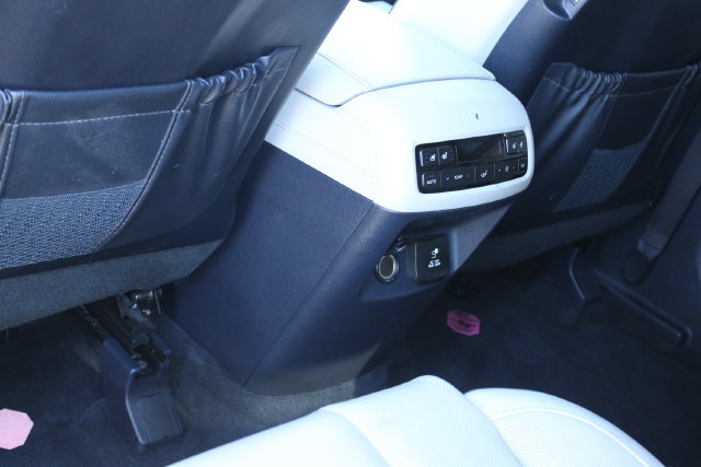 Used 2022 Hyundai Palisade Limited AWD/4WD image 34