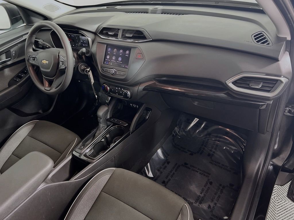 Used 2021 Chevrolet TrailBlazer LS image 26
