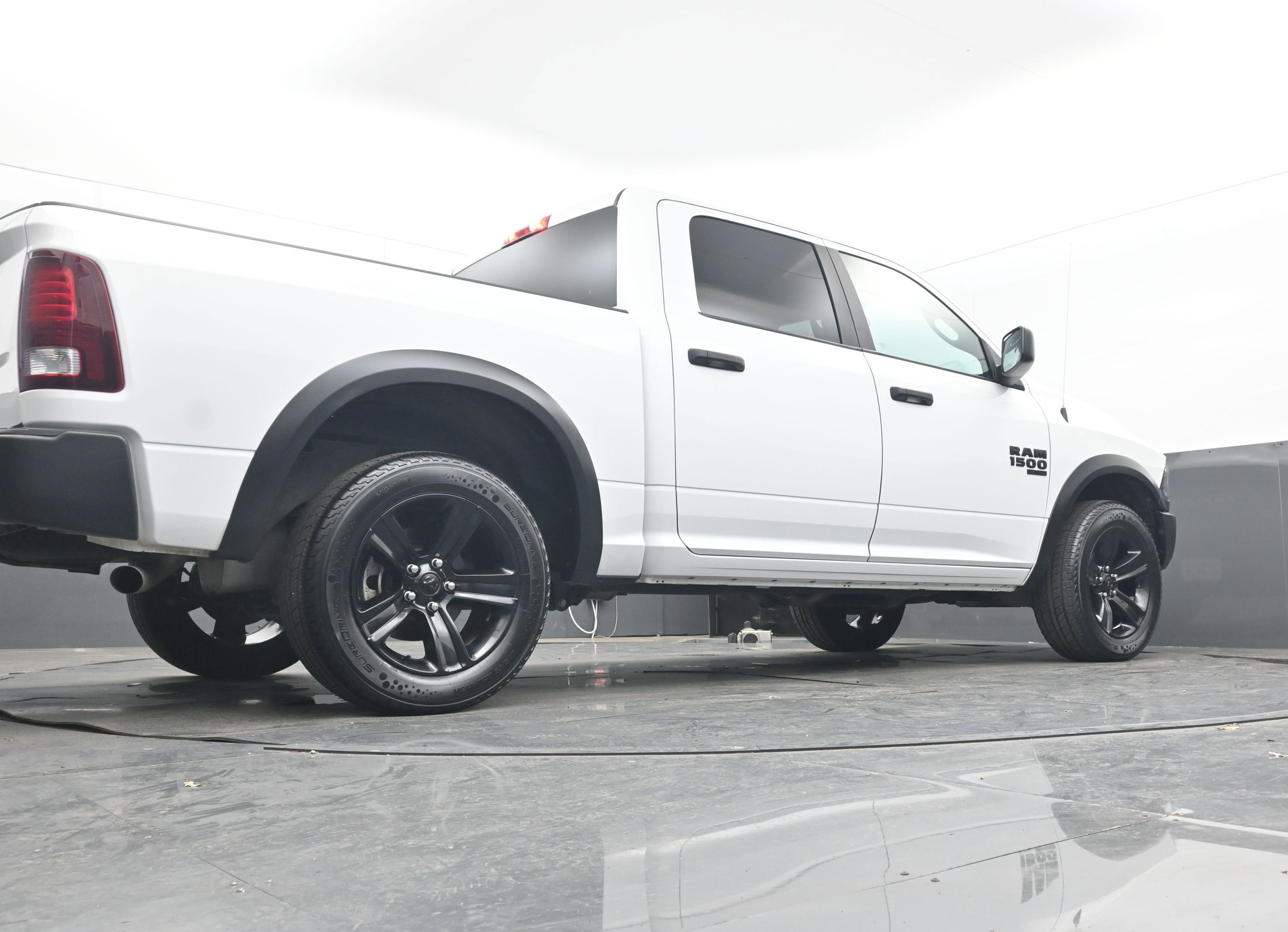 Used 2024 RAM 1500 Classic Warlock image 30