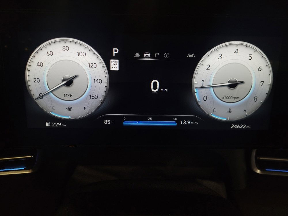 Used 2025 Hyundai Elantra SEL FWD image 23