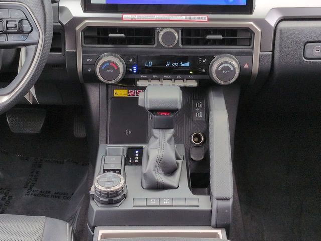 Certified 2025 Toyota 4Runner TRD Off-Road Premium AWD/4WD image 19