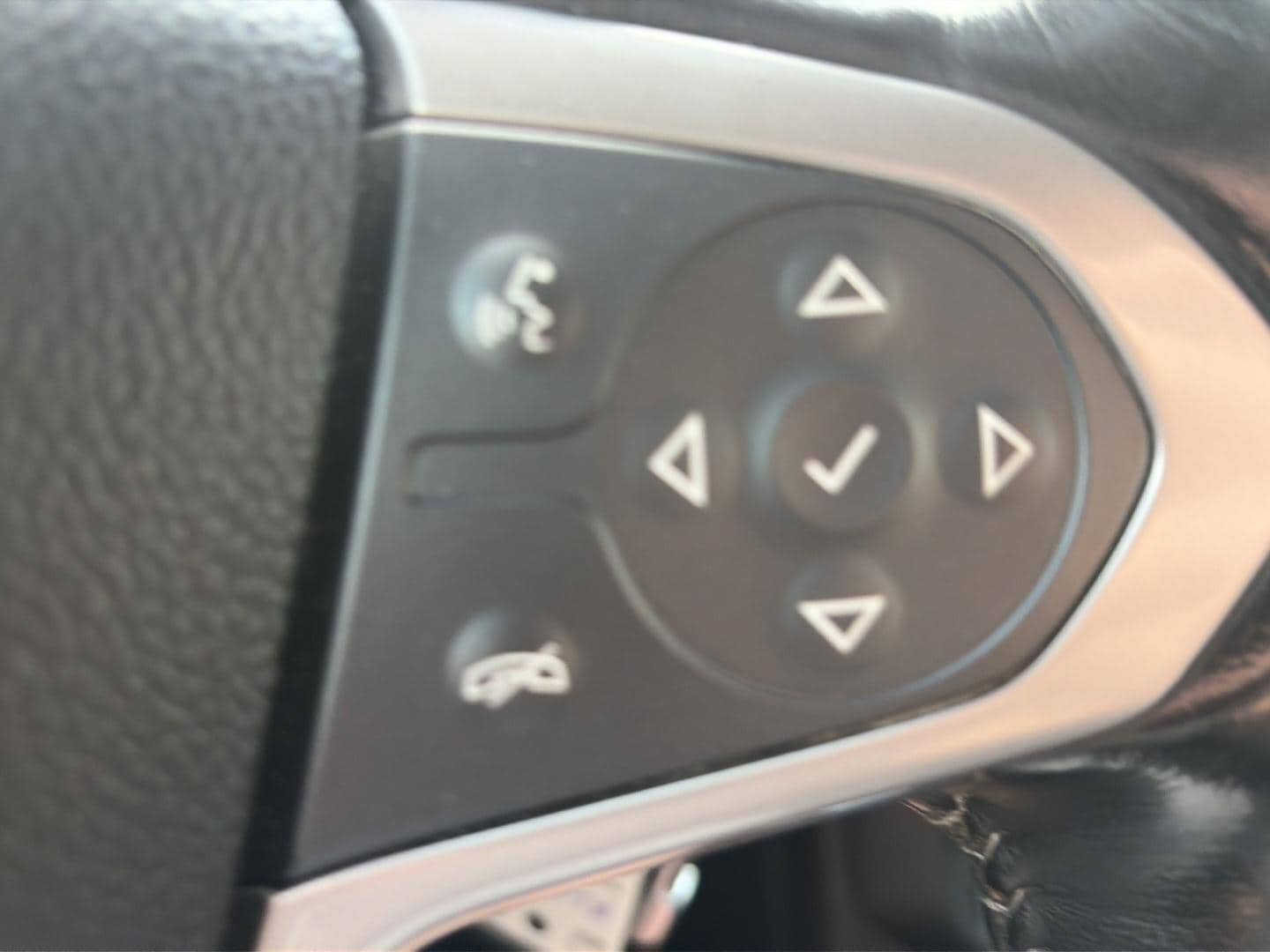 Used 2019 Chevrolet Colorado ZR2 AWD/4WD image 12