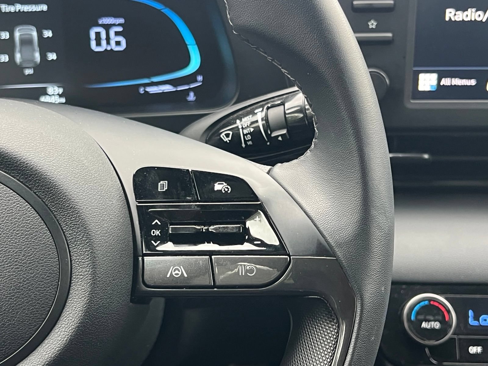 Used 2026 Hyundai Elantra Sport FWD image 28
