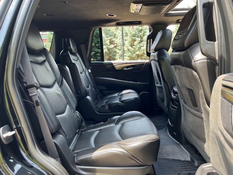 Used 2019 Cadillac Escalade Platinum image 41