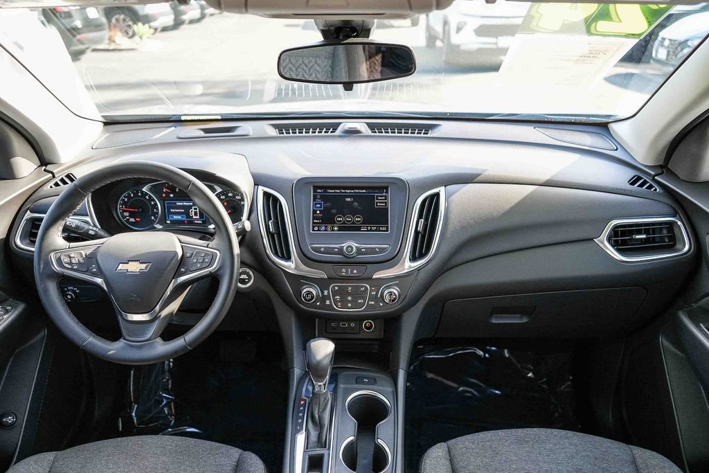 Used 2024 Chevrolet Equinox LT FWD image 13