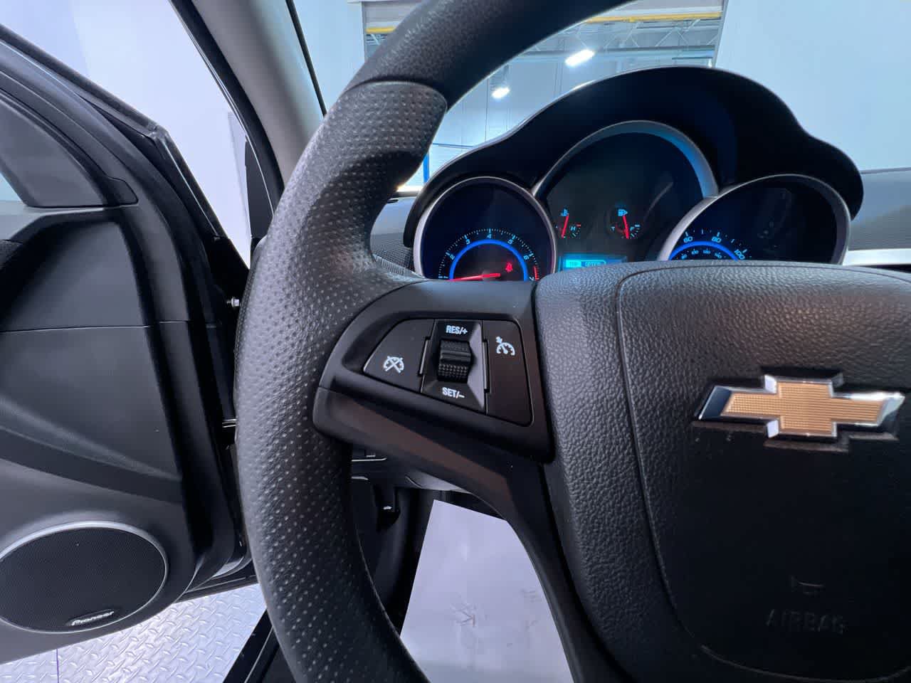 Used 2016 Chevrolet Cruze LT w/ Sun And Sound Package FWD image 20