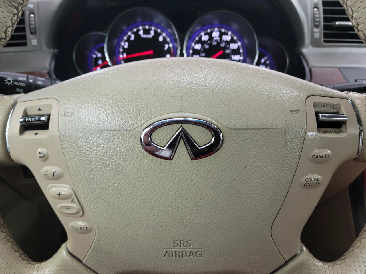 Used 2010 INFINITI M35 x w/ Technology Pkg AWD/4WD image 13