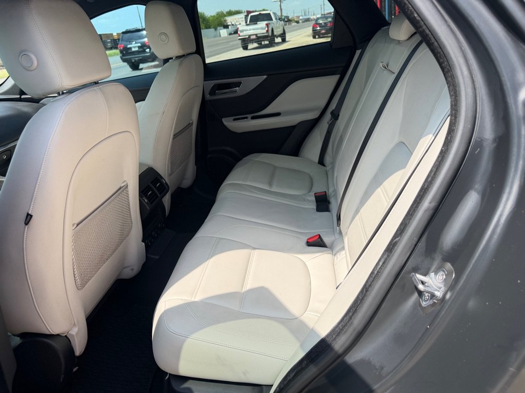 Used 2017 Jaguar F-PACE Prestige AWD/4WD image 15