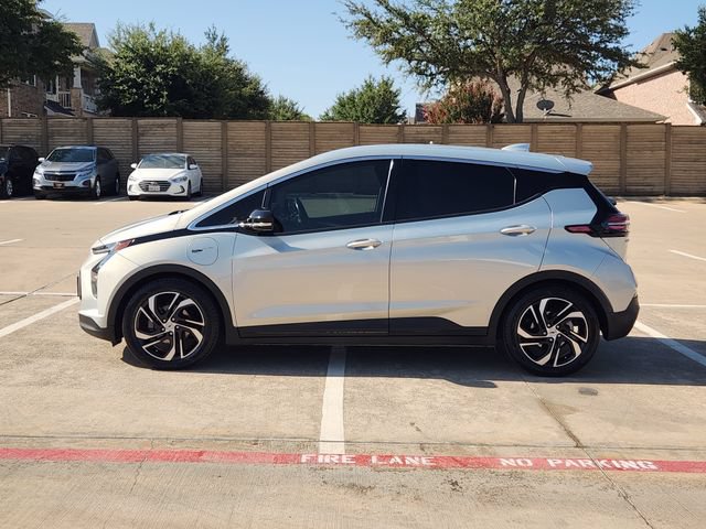 Used 2023 Chevrolet Bolt LT w/ Infotainment Package FWD image 12
