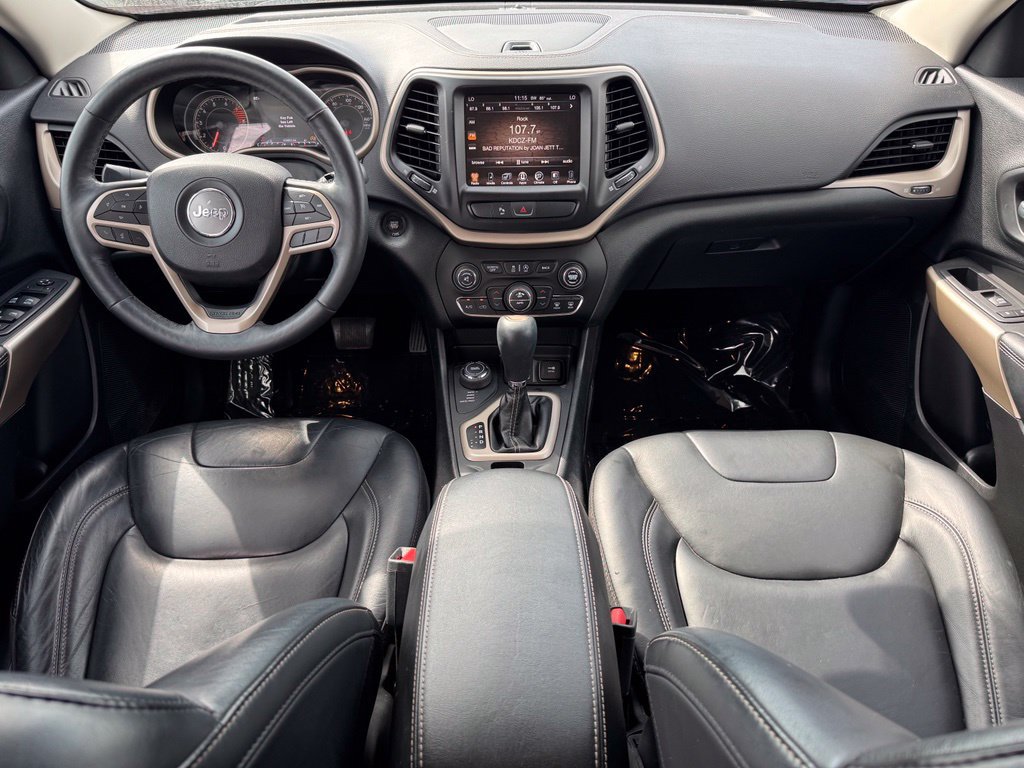 Used 2018 Jeep Cherokee Limited AWD/4WD image 13