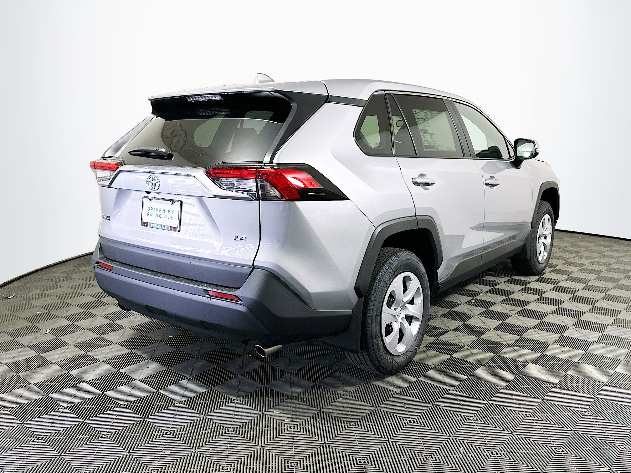 New 2025 Toyota RAV4 LE image 7