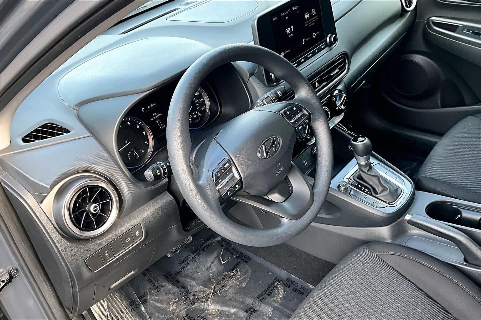 Used 2023 Hyundai Kona SEL AWD/4WD image 18