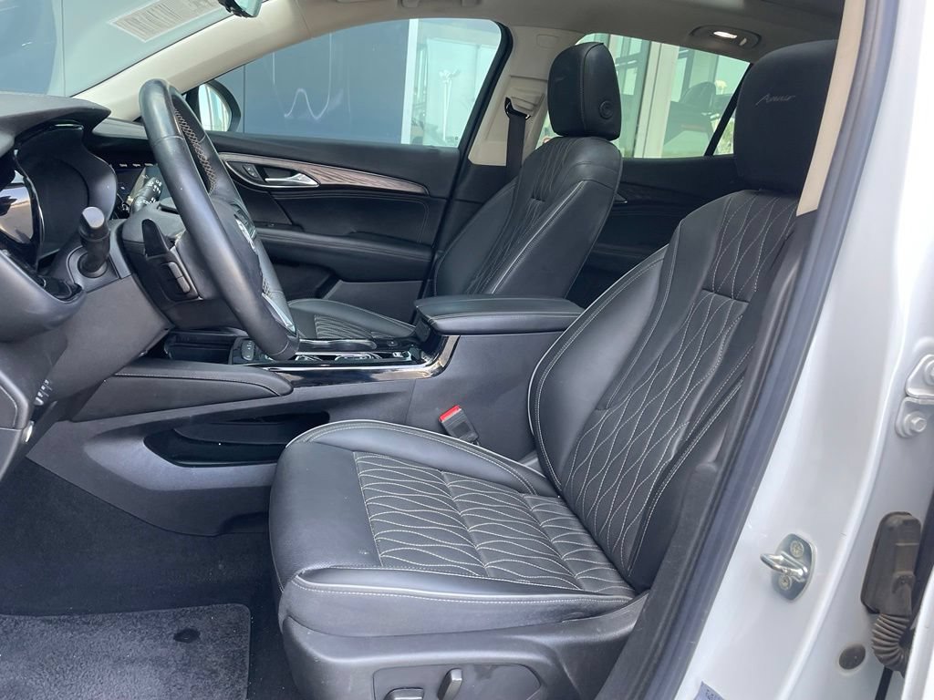 Used 2022 Buick Envision Avenir w/ Technology Package II FWD image 10