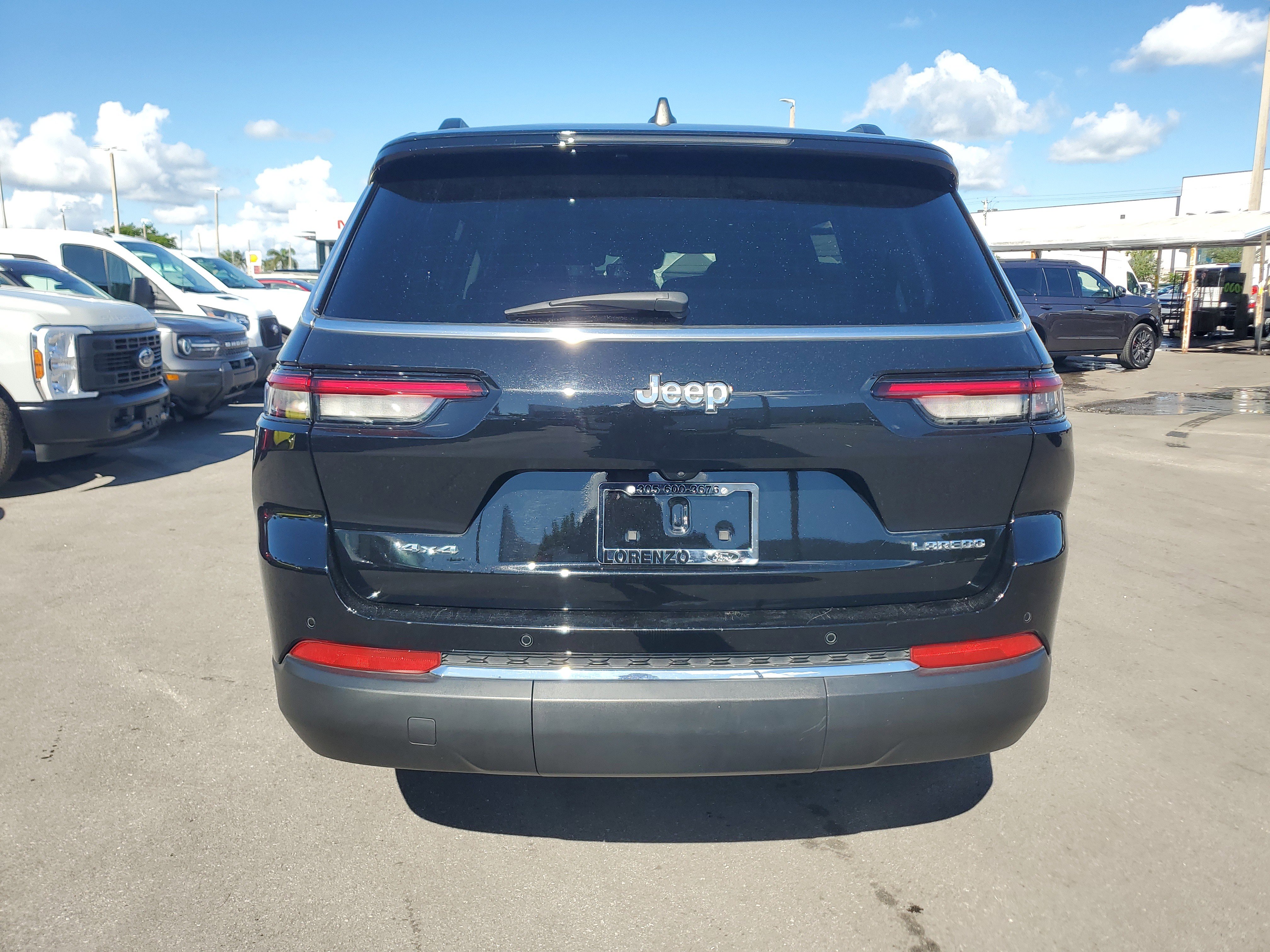 Used 2023 Jeep Grand Cherokee L Laredo image 6