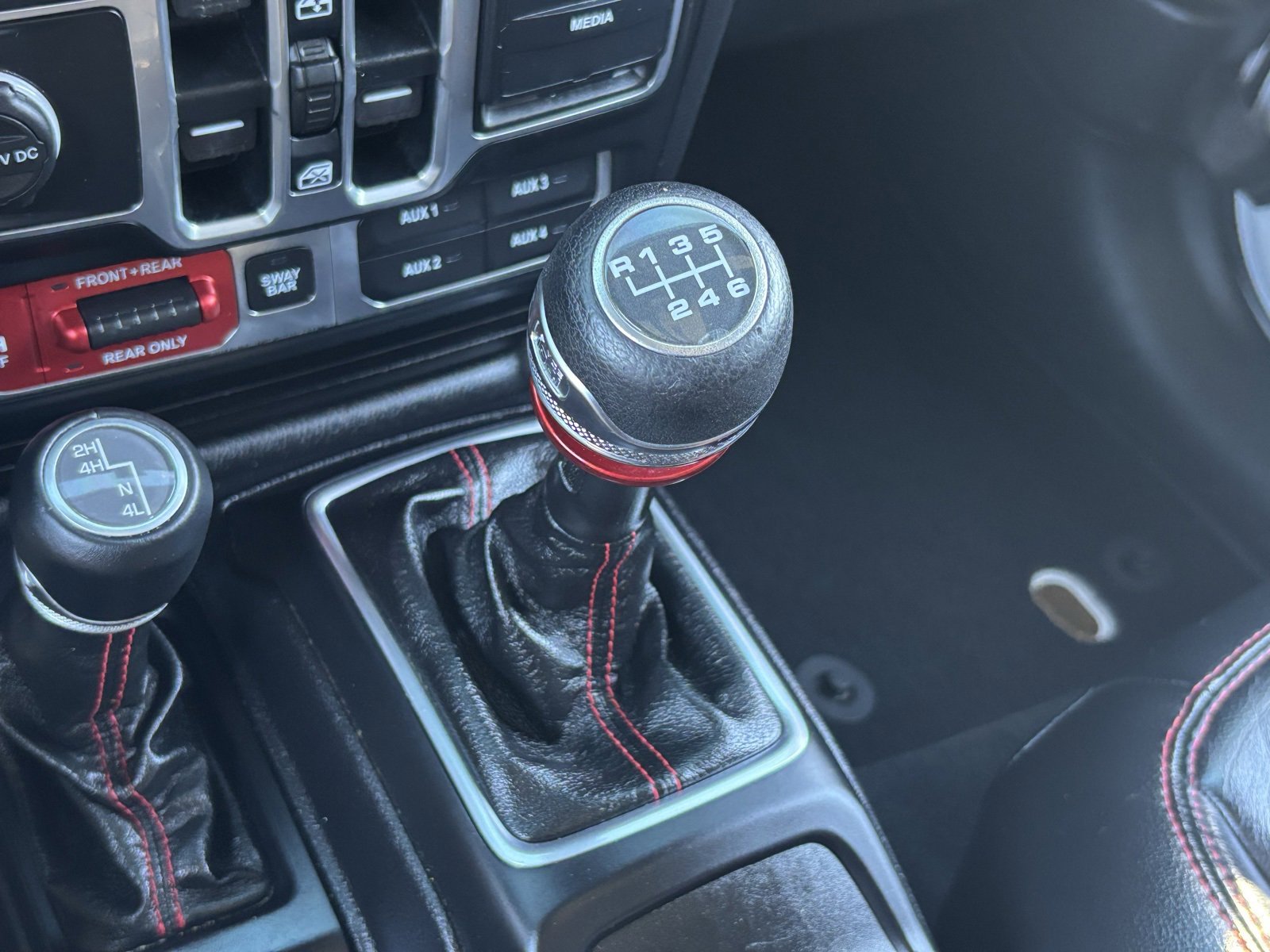 Used 2018 Jeep Wrangler Unlimited Rubicon image 7